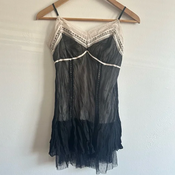 Heart Soul Sheer Black and Cream Lace Chemise - Picture 1 of 10
